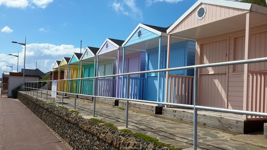 The Sandrock Clacton-on-Sea Dış mekan fotoğraf